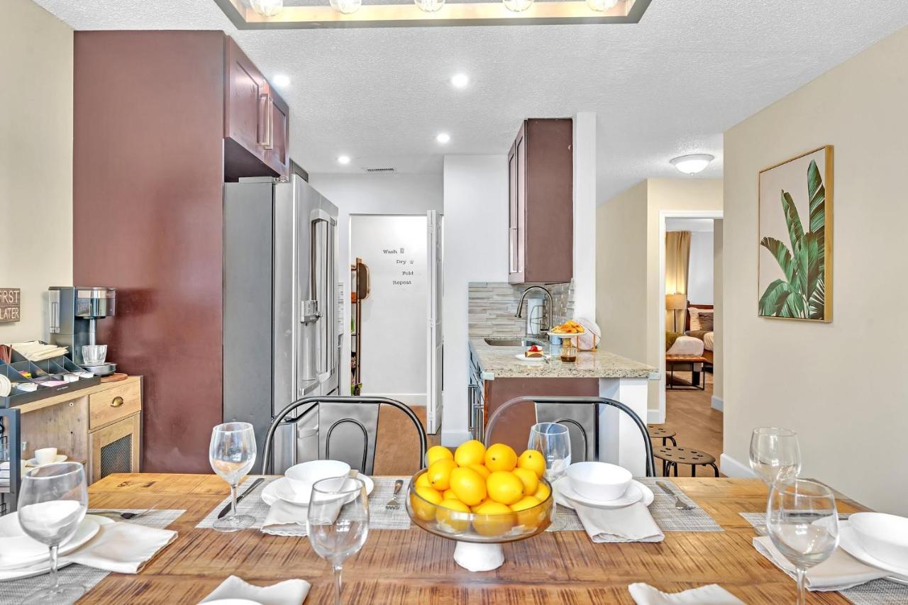 Estelo'S Place - Modern Townhouse With King Bed, Only 5 Min From The Airport! 迈阿密 外观 照片